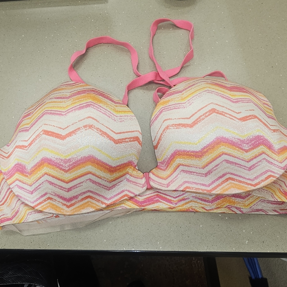 Racerback Victoria's Secret PINK 34B Bra Push Up Soft Underwire RGUC